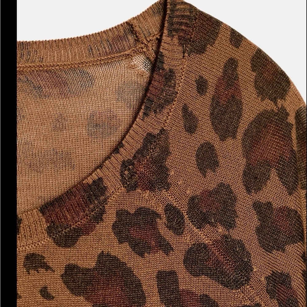 Zara Brand New Top Size M
Leopard Print Brown Top lightweight - Picture 3 of 5